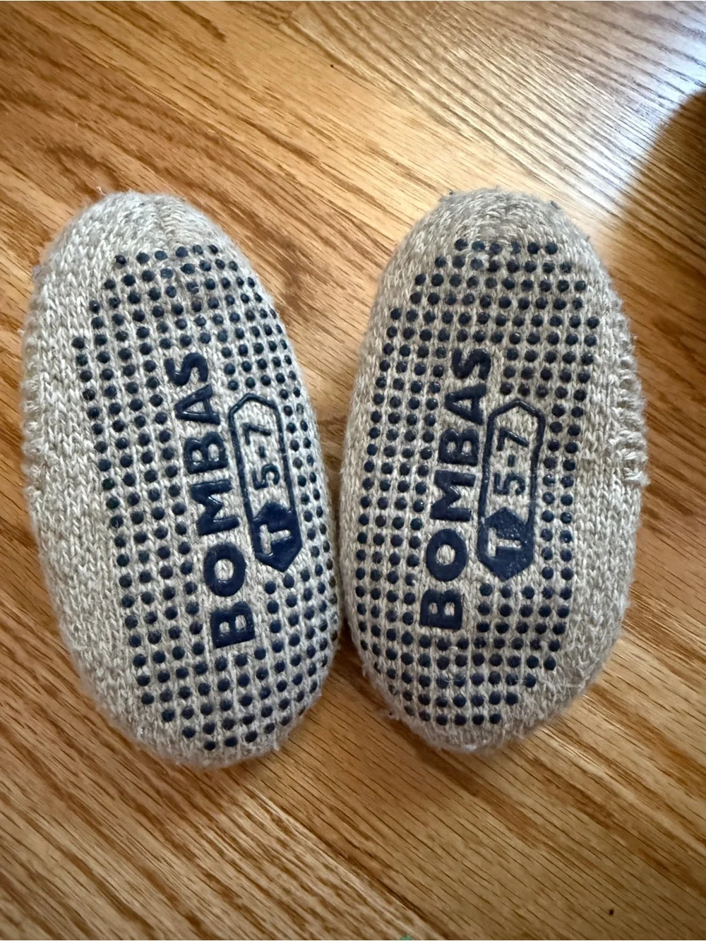 Bombas Toddler Gripper Slipper size 5-7
